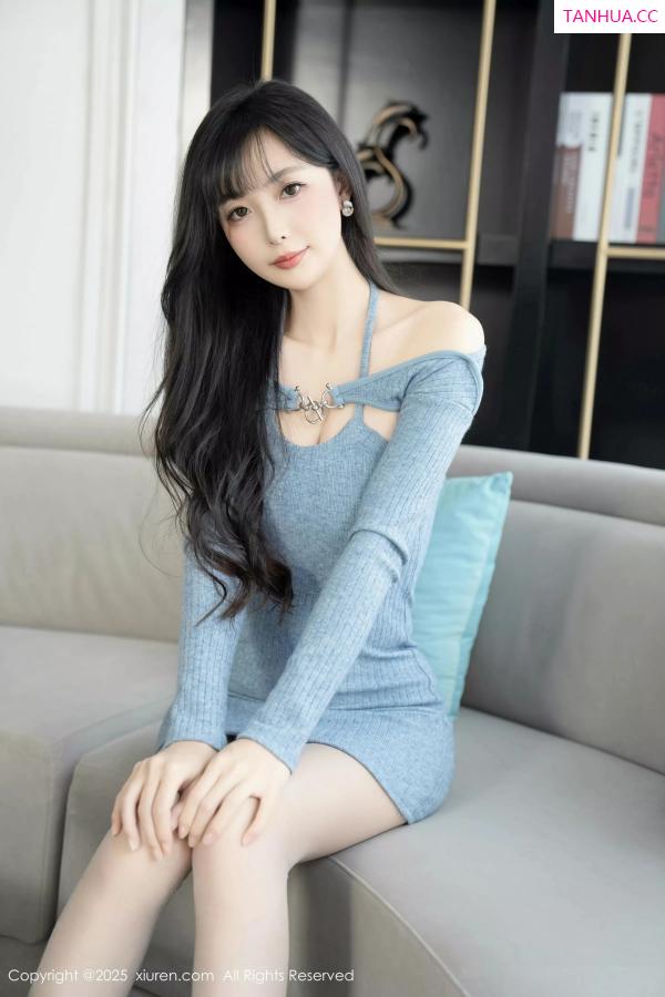   [XiuRen]高清写真图 2025.04.08 No.10124 樱桃小阑子 灰色丝袜第11张图片